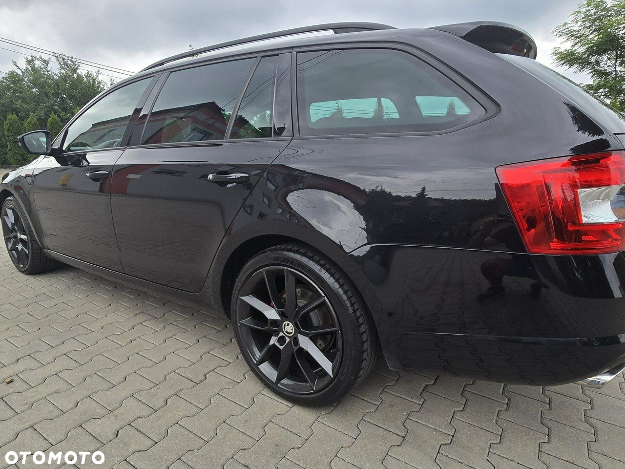 Skoda Octavia 2.0 TDI RS Challenge DSG - 13