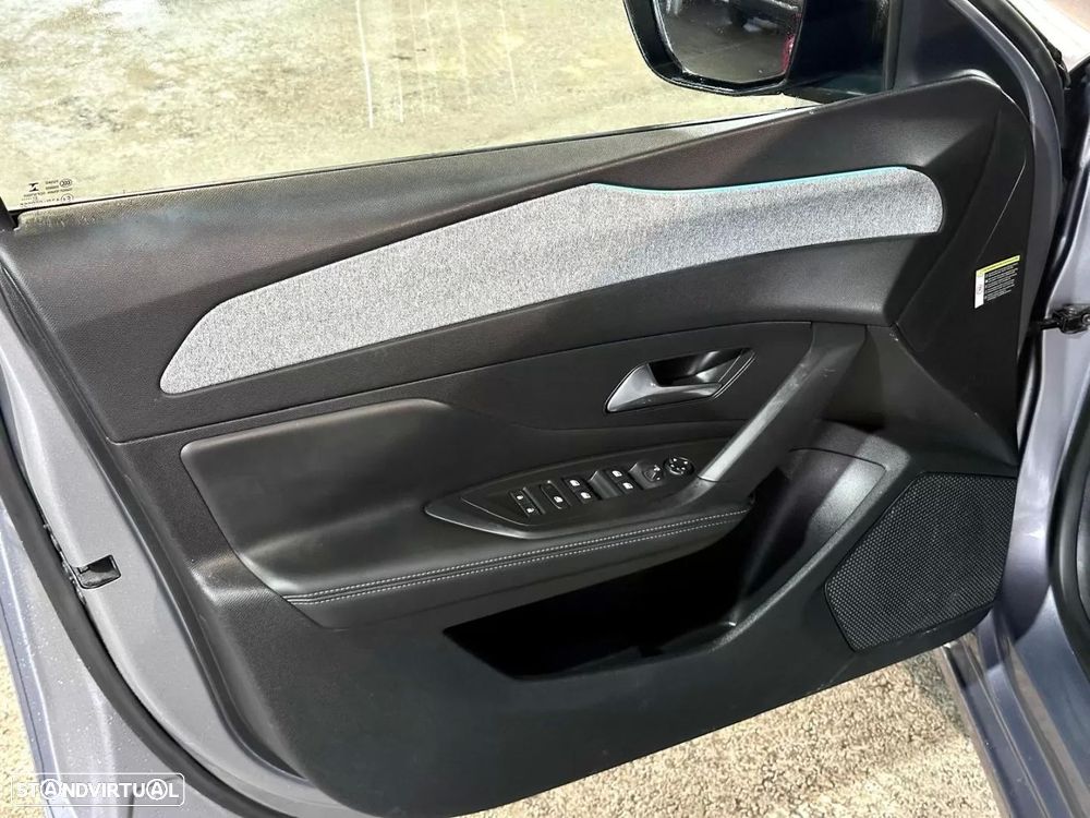 Peugeot 308 PureTech 130 GPF EAT8 Stop & Start GT Pack - 9