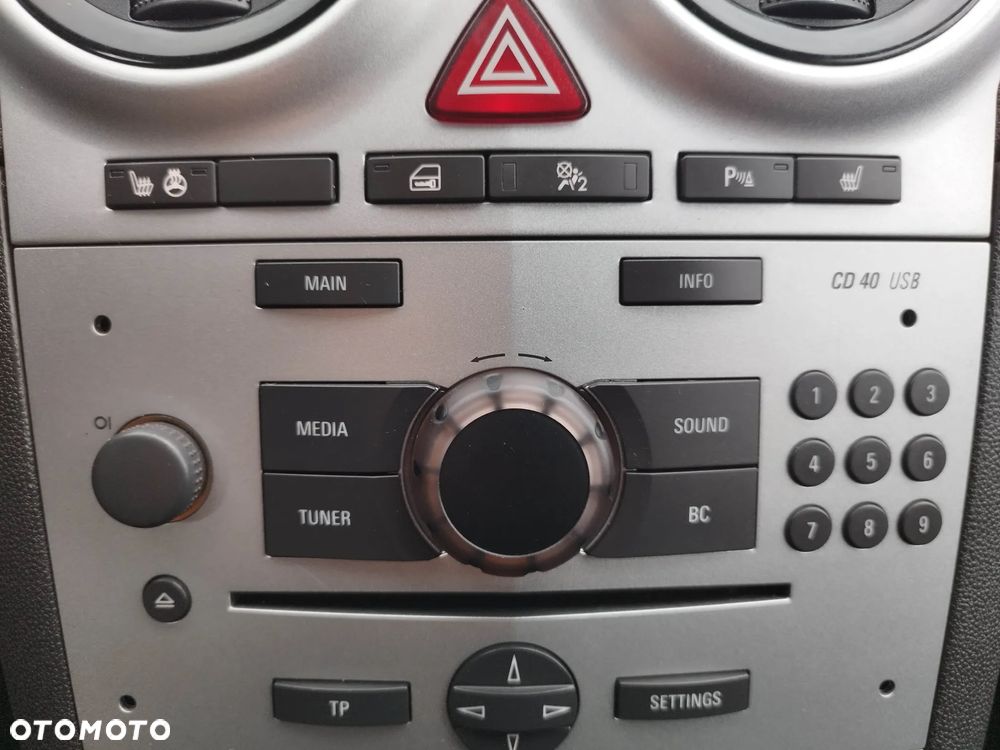 Opel Corsa 1.4 16V Innovation - 15