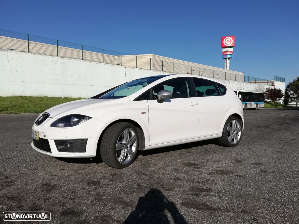 SEAT Leon 2.0 TDI FR DPF - 4