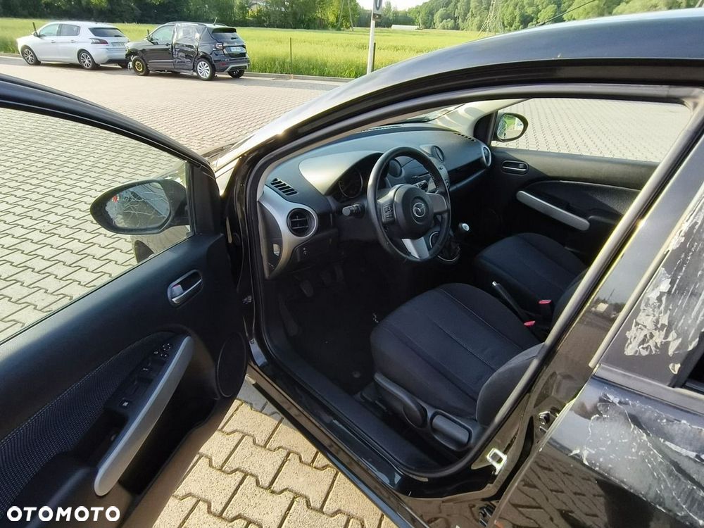 Mazda 2 - 9