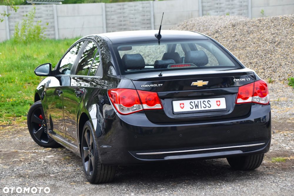 Chevrolet Cruze 1.8 LT - 33