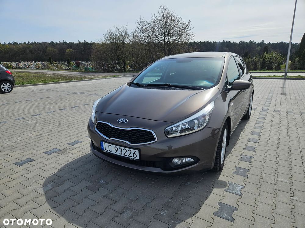 Kia Ceed 1.6 CRDi 128 Spirit - 2