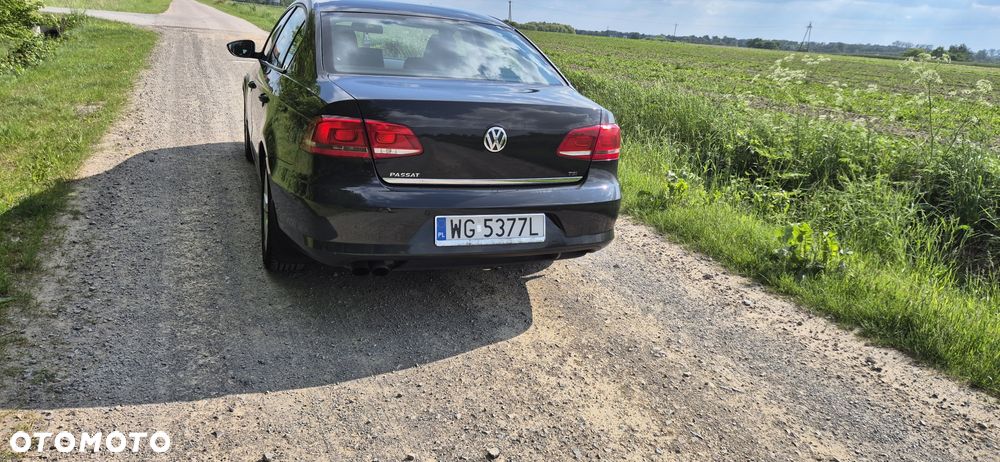 Volkswagen Passat - 5