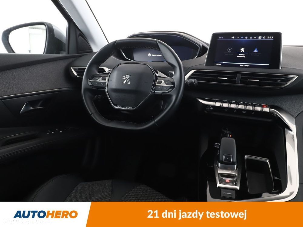Peugeot 3008 - 13