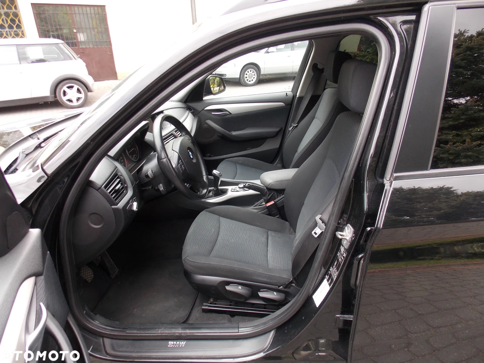 BMW X1 sDrive18d xLine - 23