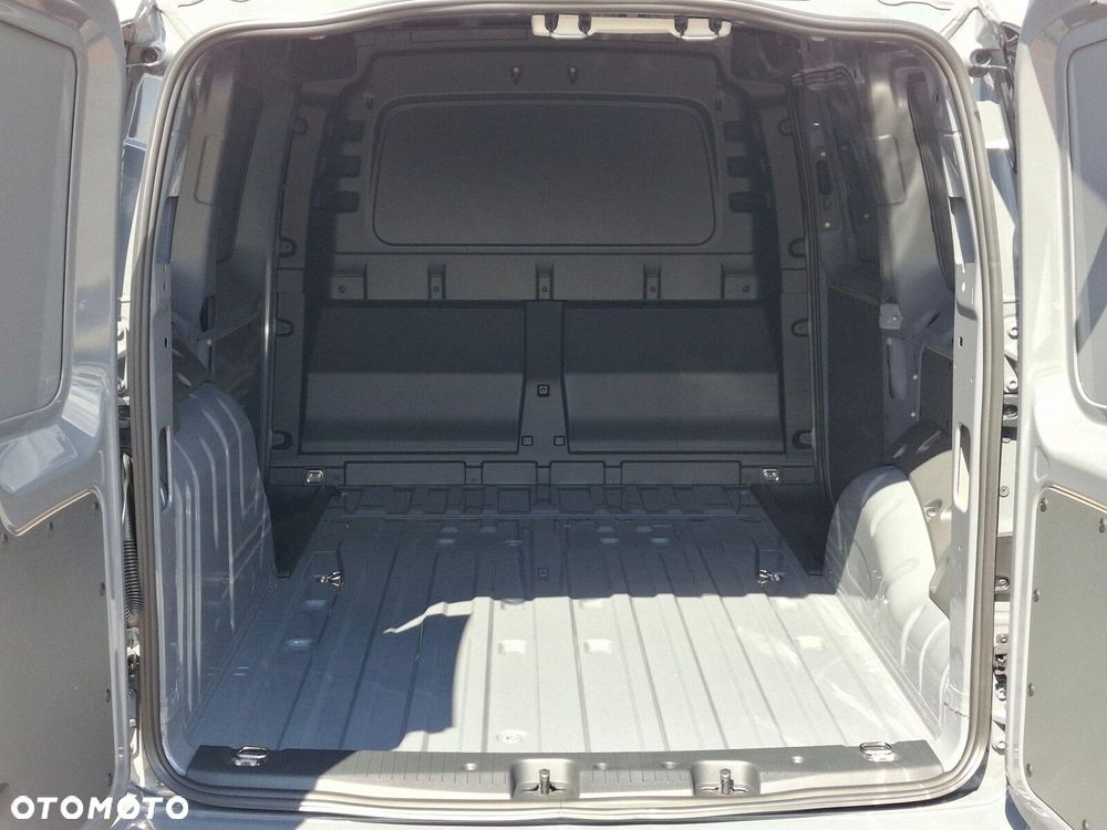 Volkswagen Caddy Maxi - 9