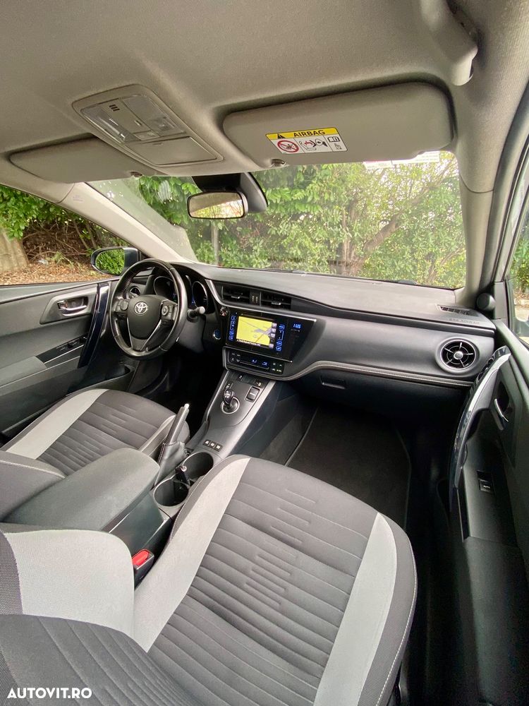 Toyota Auris - 7