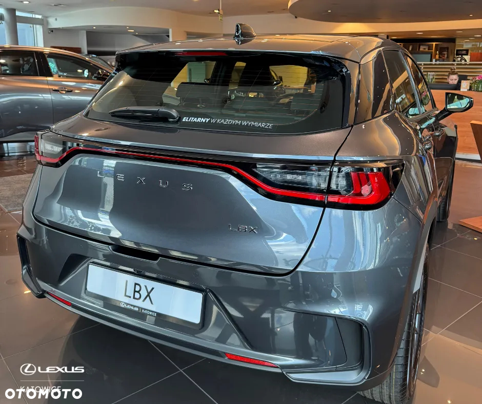 Lexus LBX 1.5 Hybrid - 5
