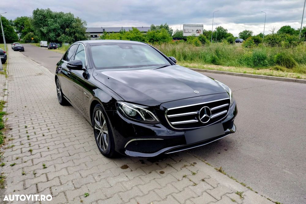 Mercedes-Benz E 200 Aut. - 3