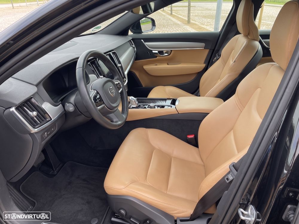 Volvo S90 2.0 T8 Momentum AWD Geartronic - 9