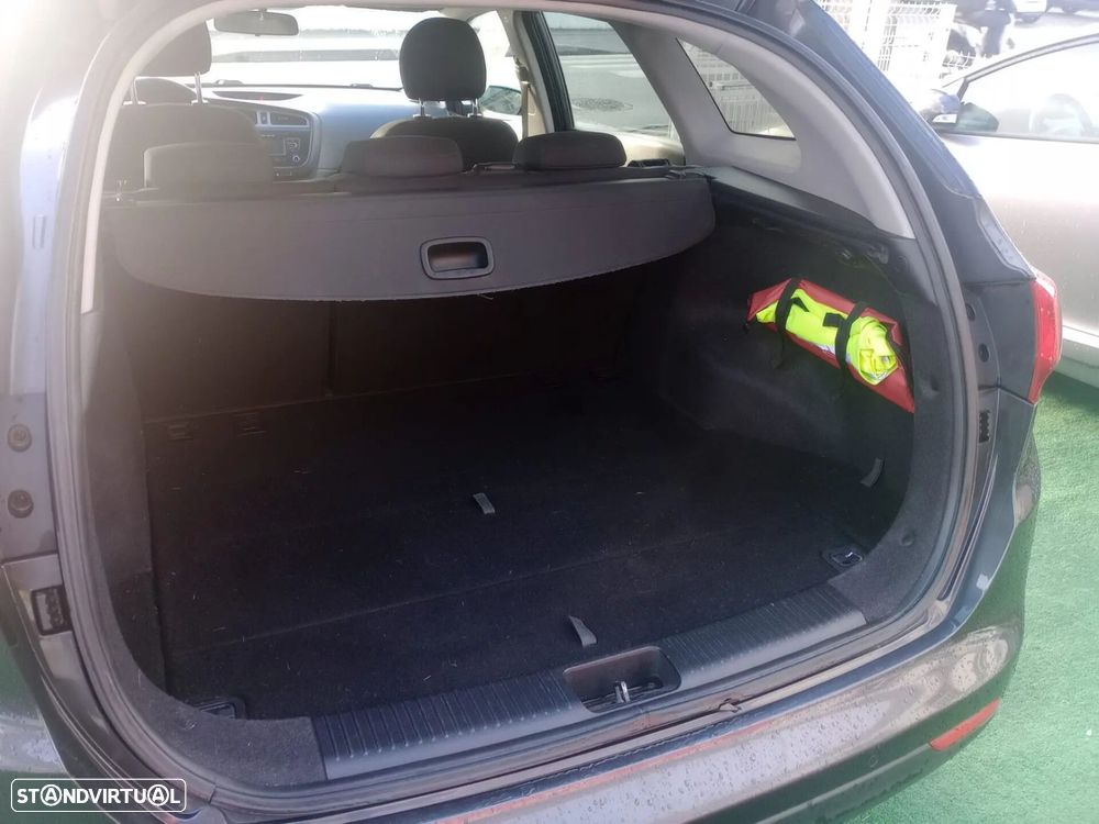 Kia Ceed SW 1.4 CRDi More - 21