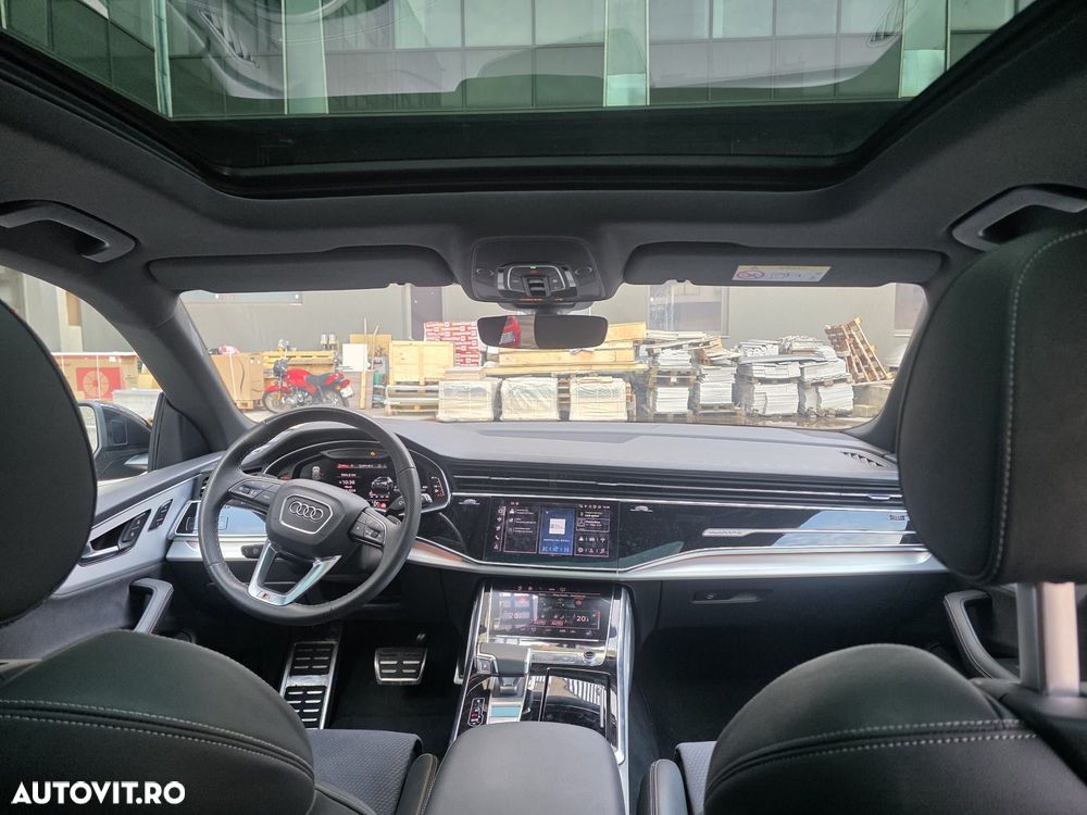 Audi Q8 - 11