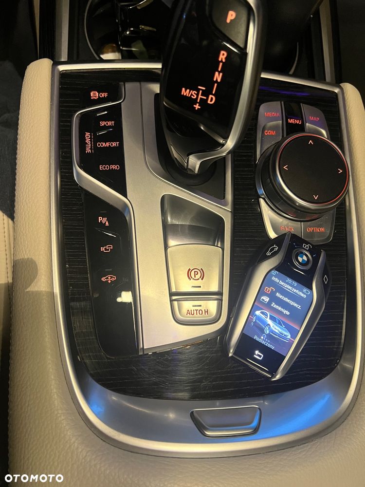 BMW Seria 7 730d xDrive - 9