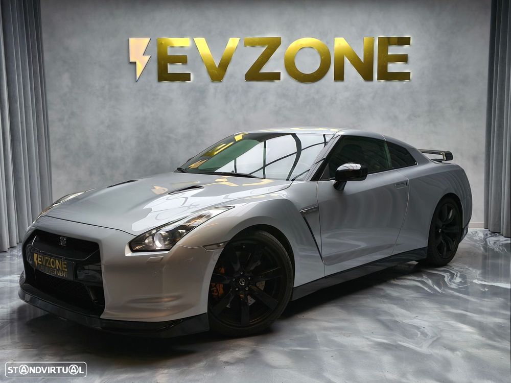 Nissan GT-R - 3