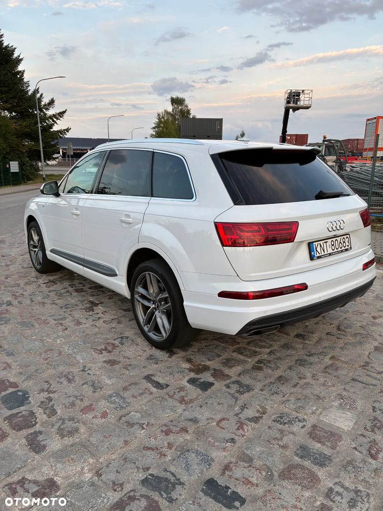 Audi Q7 - 3