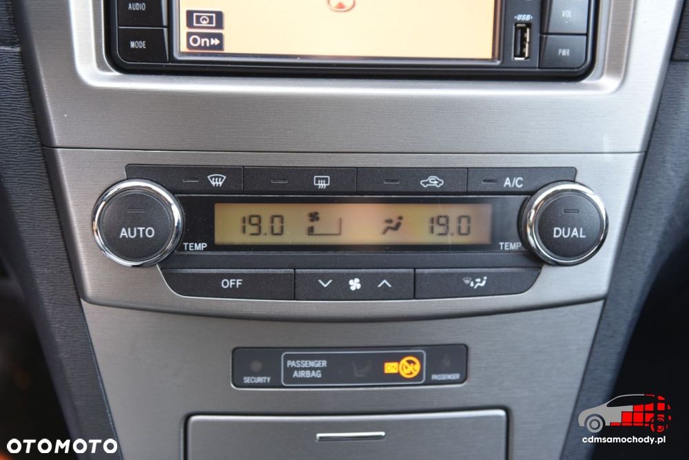 Toyota Avensis 1.8 Business Edition - 18