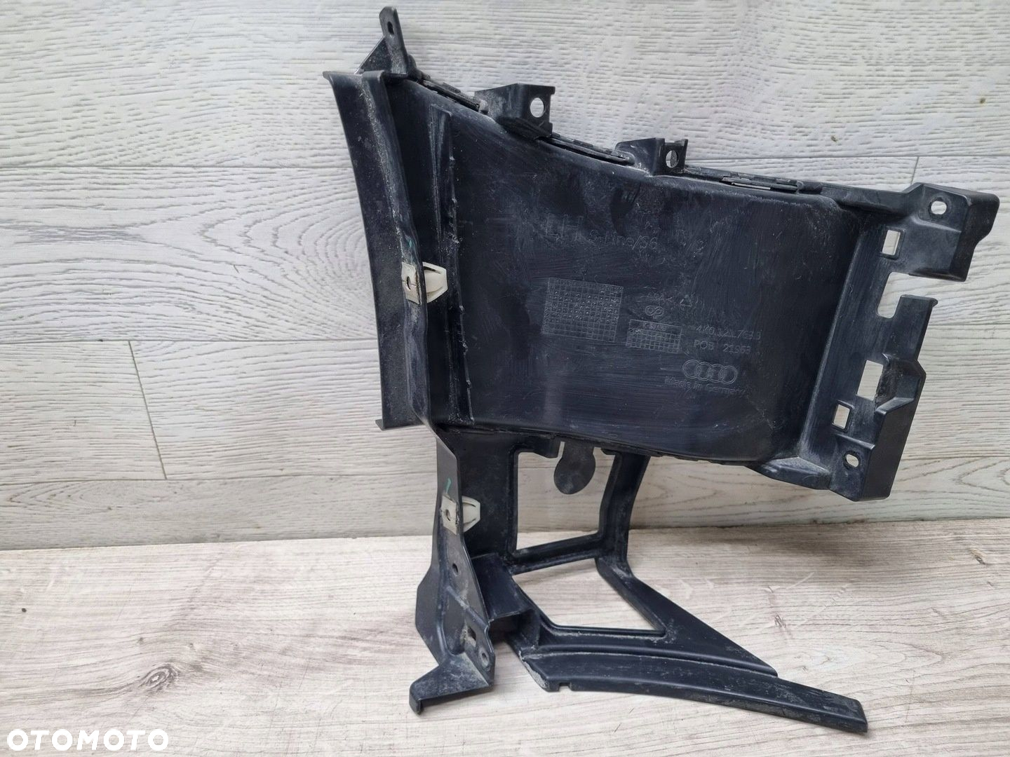 Audi A6 S6 C8 4K 2021 Przód strona lewa Kierownice powietrza - 6