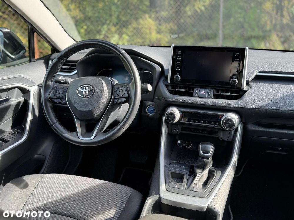 Toyota RAV4 - 7