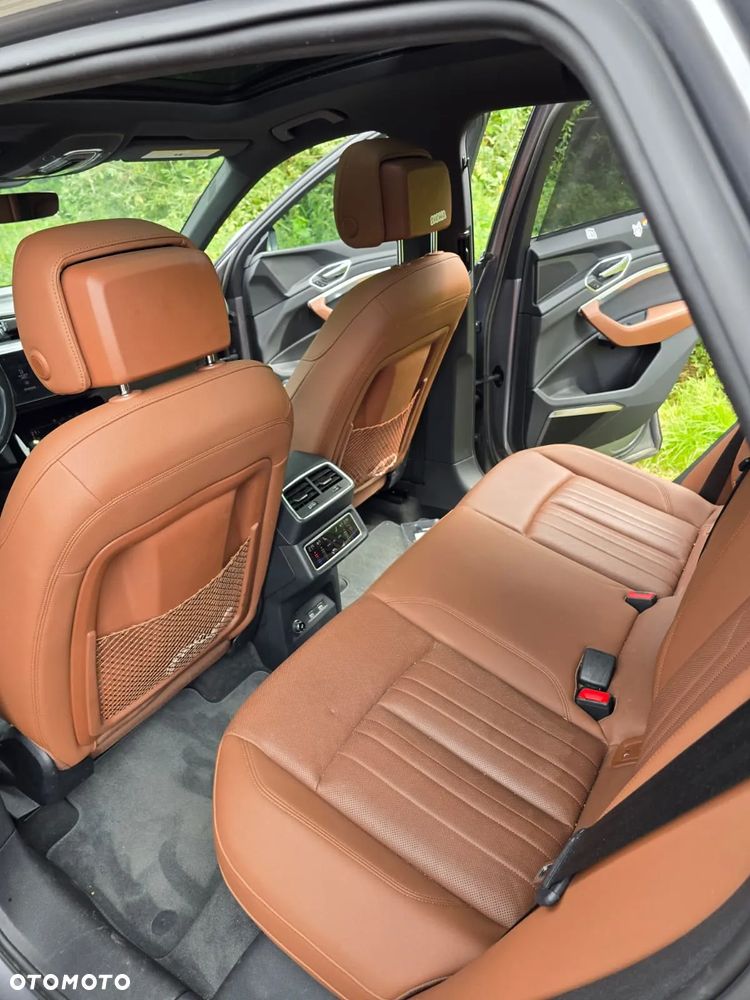 Audi e-tron 55 Quattro S line - 10
