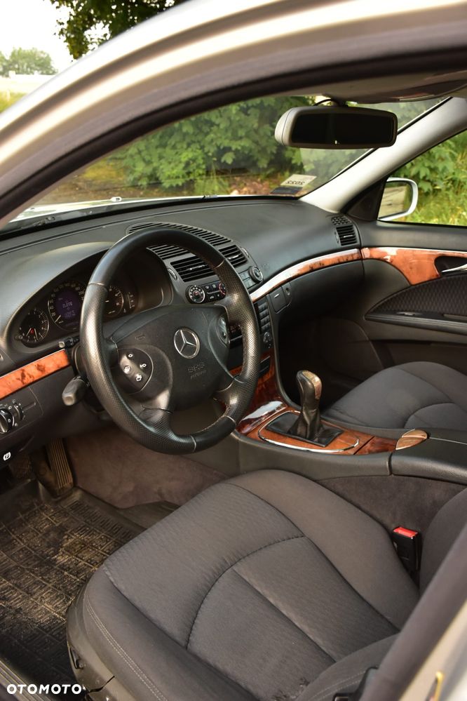 Mercedes-Benz Klasa E 270 CDI Elegance - 7