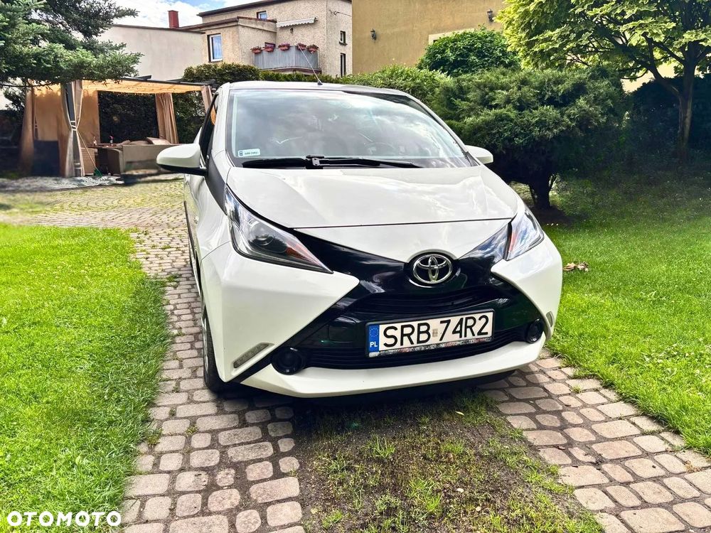 Toyota Aygo x-play touch - 9
