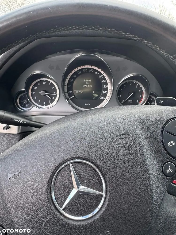 Mercedes-Benz Klasa E 350 CGI BlueEffICIENCY Avantgarde - 9