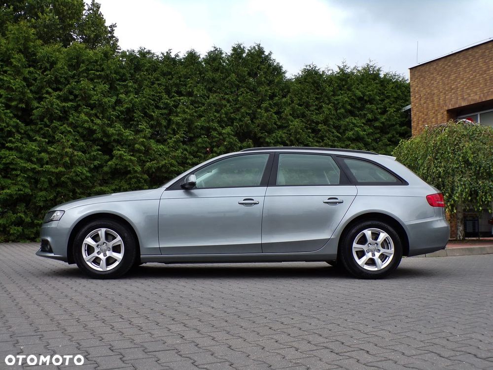 Audi A4 Avant 2.0 TDI DPF Ambiente - 8