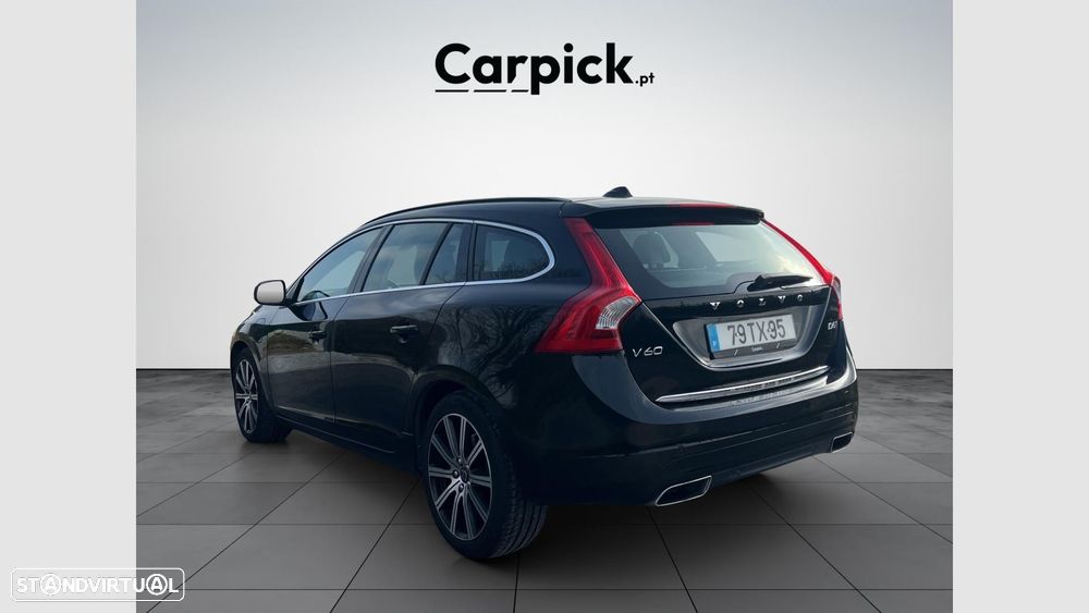 Volvo V60 2.4 D6 Momentum AWD Phev - 3