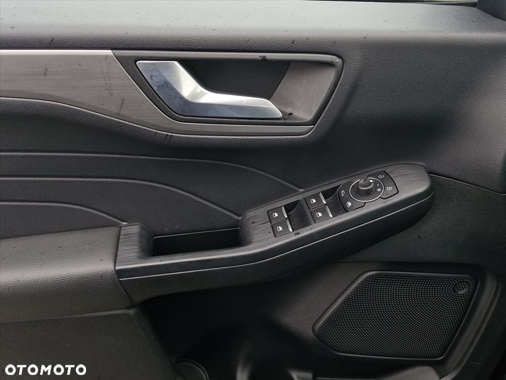 Ford Kuga 2.5 FHEV FWD Titanium - 17