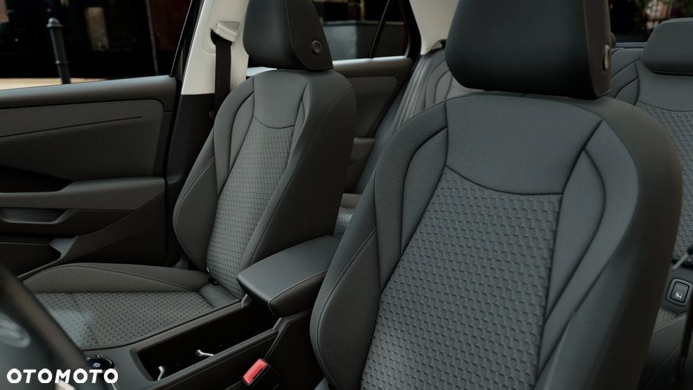 Volkswagen T-Roc 1.5 eTSI Life DSG - 7
