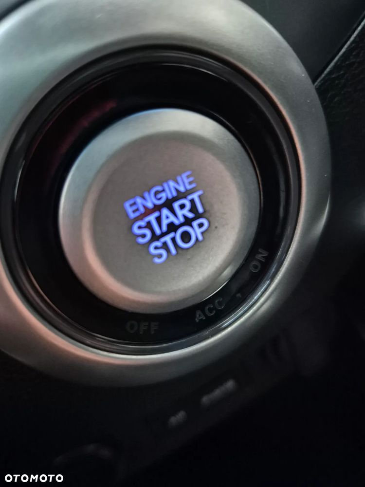 Hyundai Veloster 1.6 GDI Style - 26