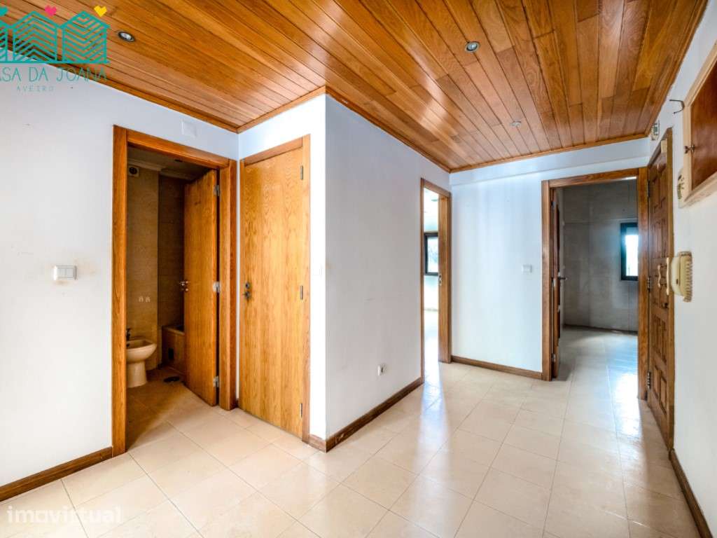 Apartamento T2 na Póvoa de Santa Iria - Grande imagem: 3/29