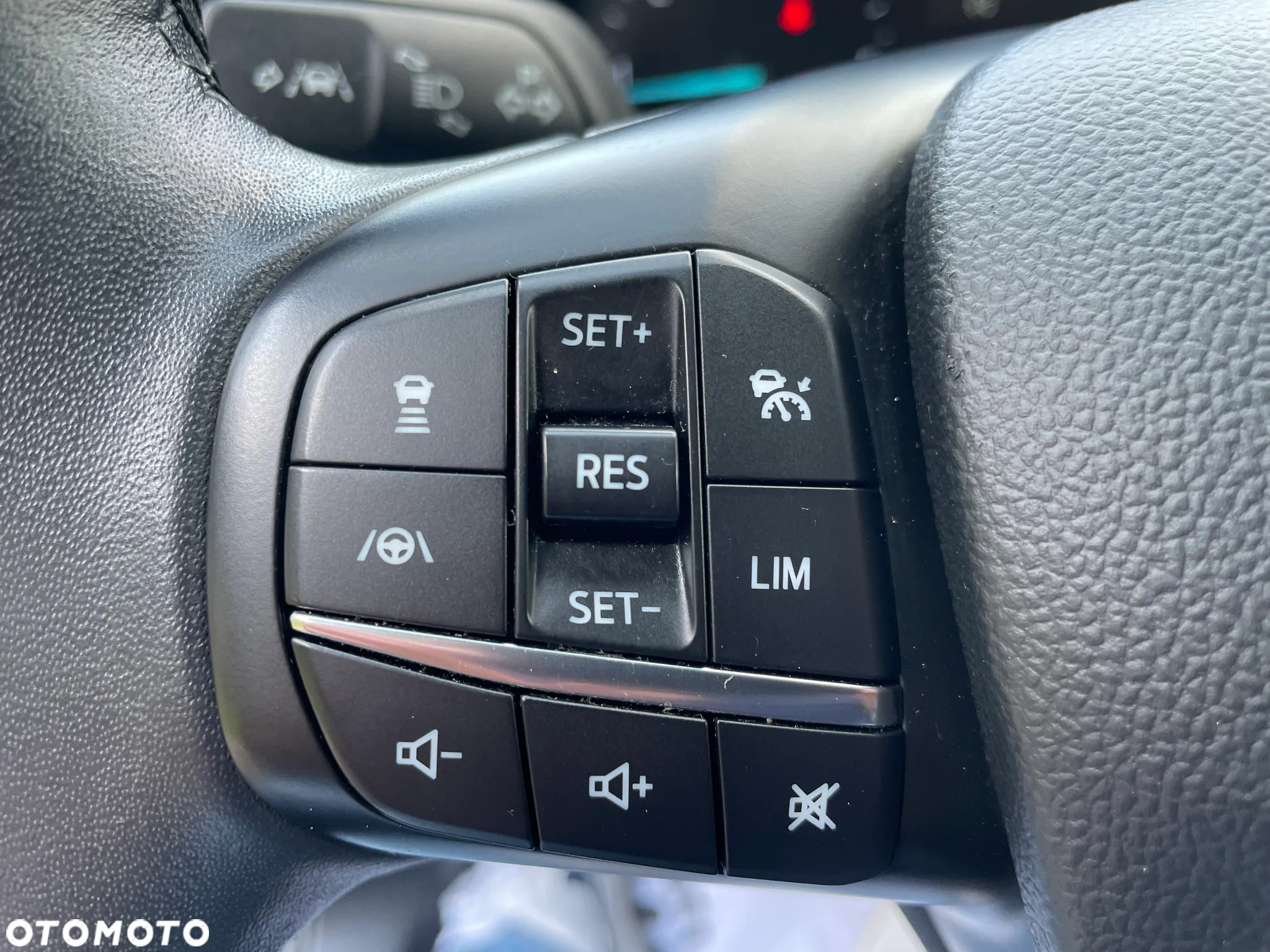 Ford Focus 1.5 EcoBlue Start-Stopp-System TITANIUM - 20