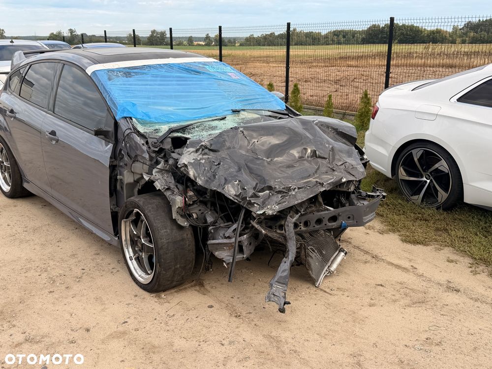 Ford Focus 2.3 EcoBoost S&S Allrad RS - 2