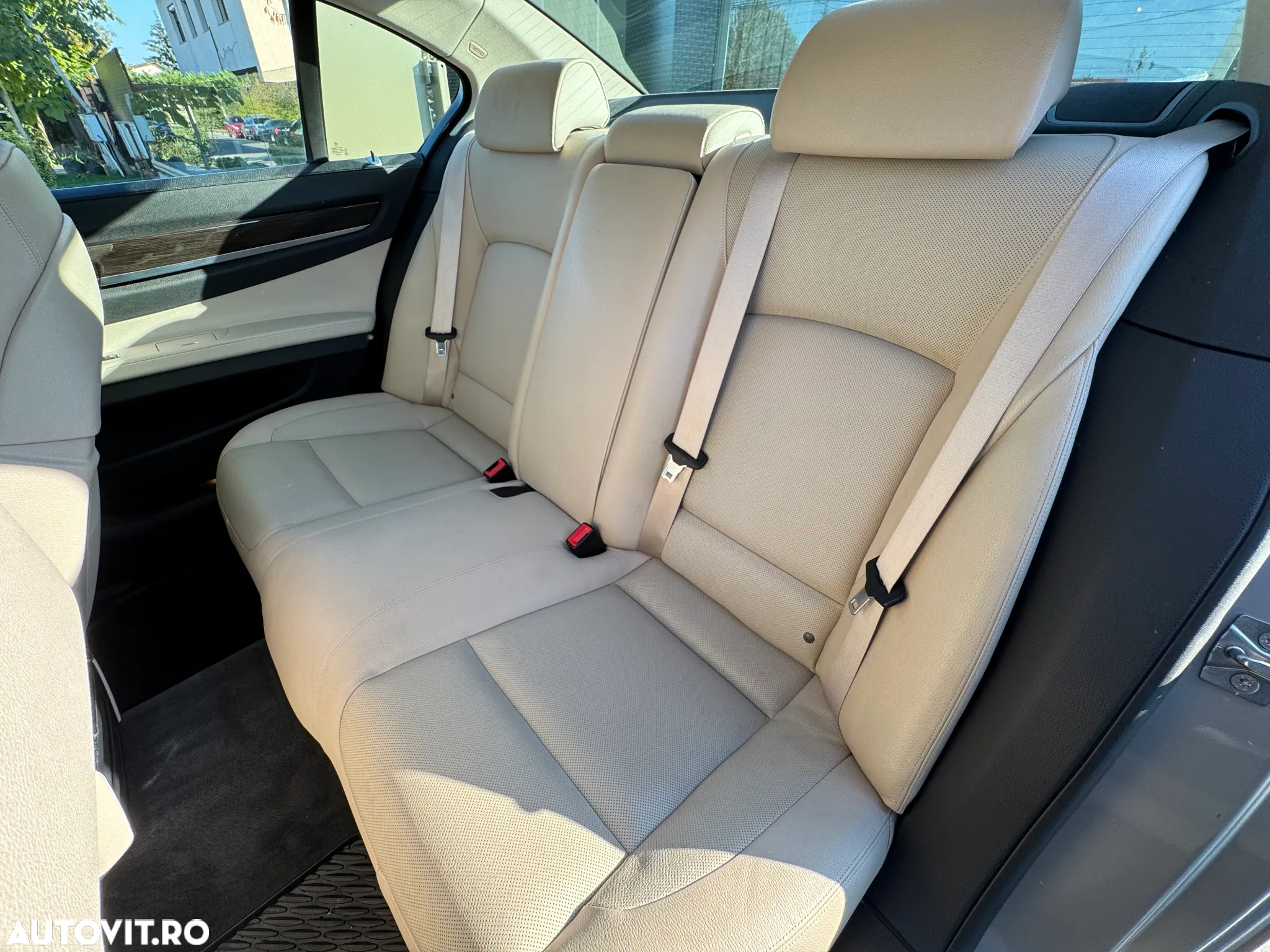 BMW Seria 7 740d xDrive Aut. - 9