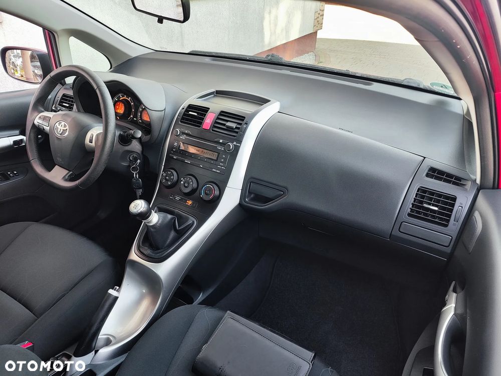 Toyota Auris 1.6 Life+ - 18