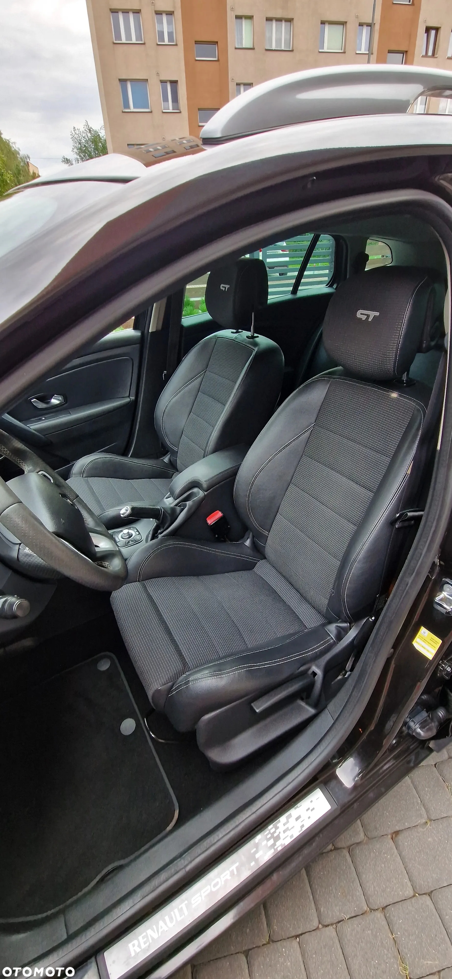 Renault Megane TCe 180 GT - 18