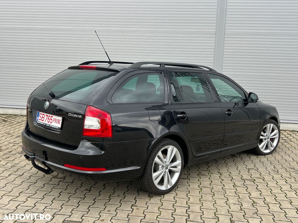 Skoda Octavia Combi 2.0 TDI RS - 6