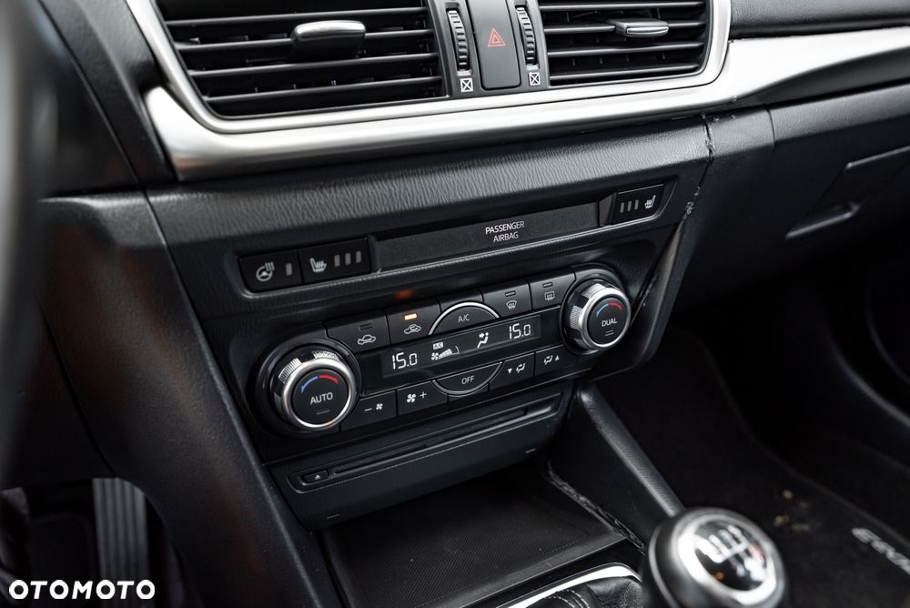 Mazda 3 SKYACTIV-G 120 Sports-Line - 32