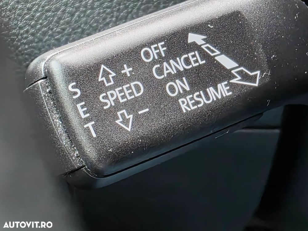 Volkswagen Passat 1.9 TDI DPF Comfortline - 11