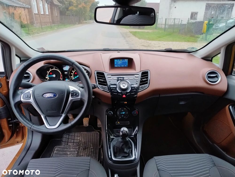 Ford Fiesta 1.0 EcoBoost S&S TITANIUM - 5