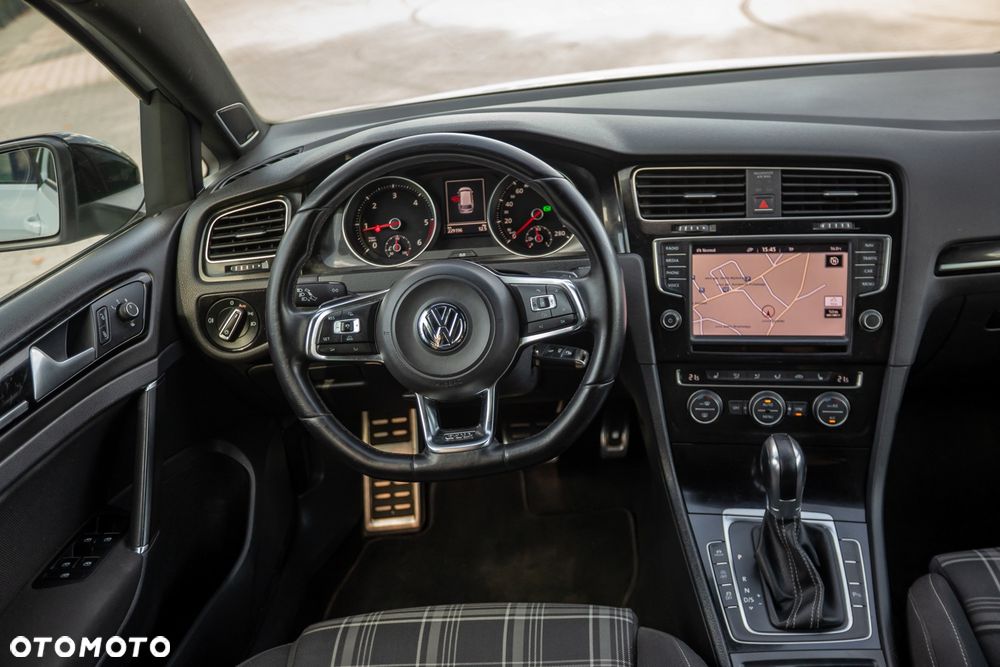 Volkswagen Golf GTD 2.0 TDI SCR DSG - 19