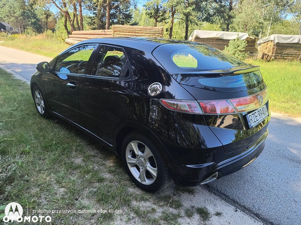 Honda Civic 1.8 Sport - 17