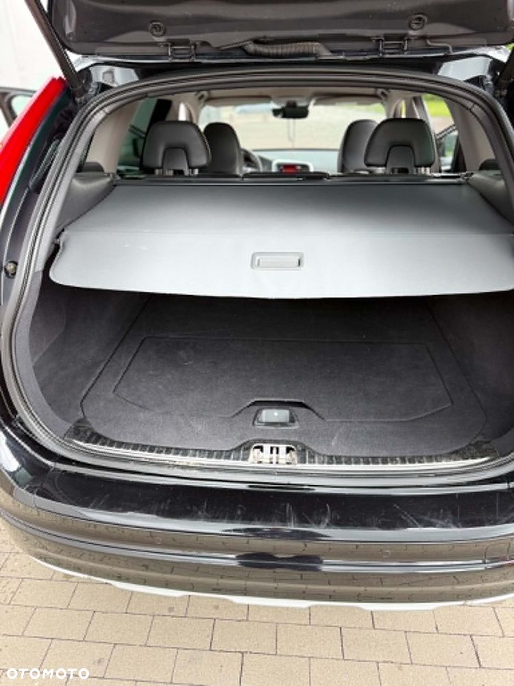 Volvo XC 60 D4 AWD Geartronic Momentum - 8