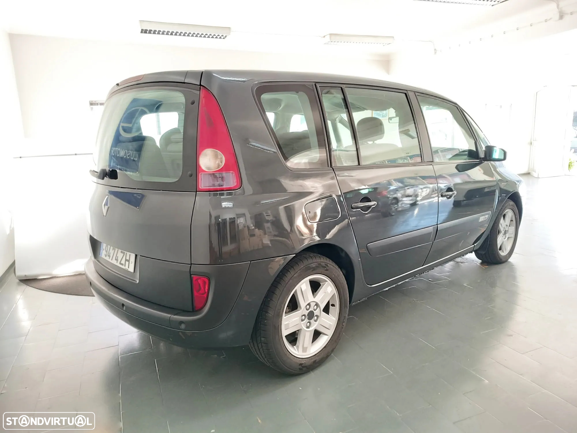 Renault Espace 2.2 dCi Initiale 6L - 7