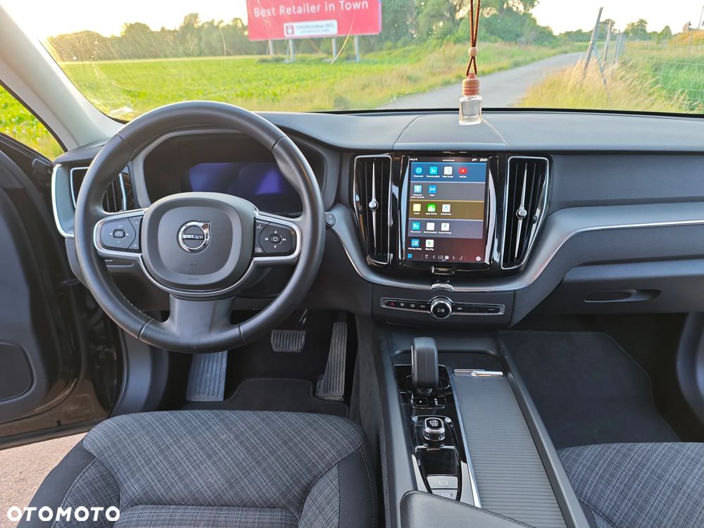 Volvo XC 60 B4 D Geartronic Momentum Pro - 17