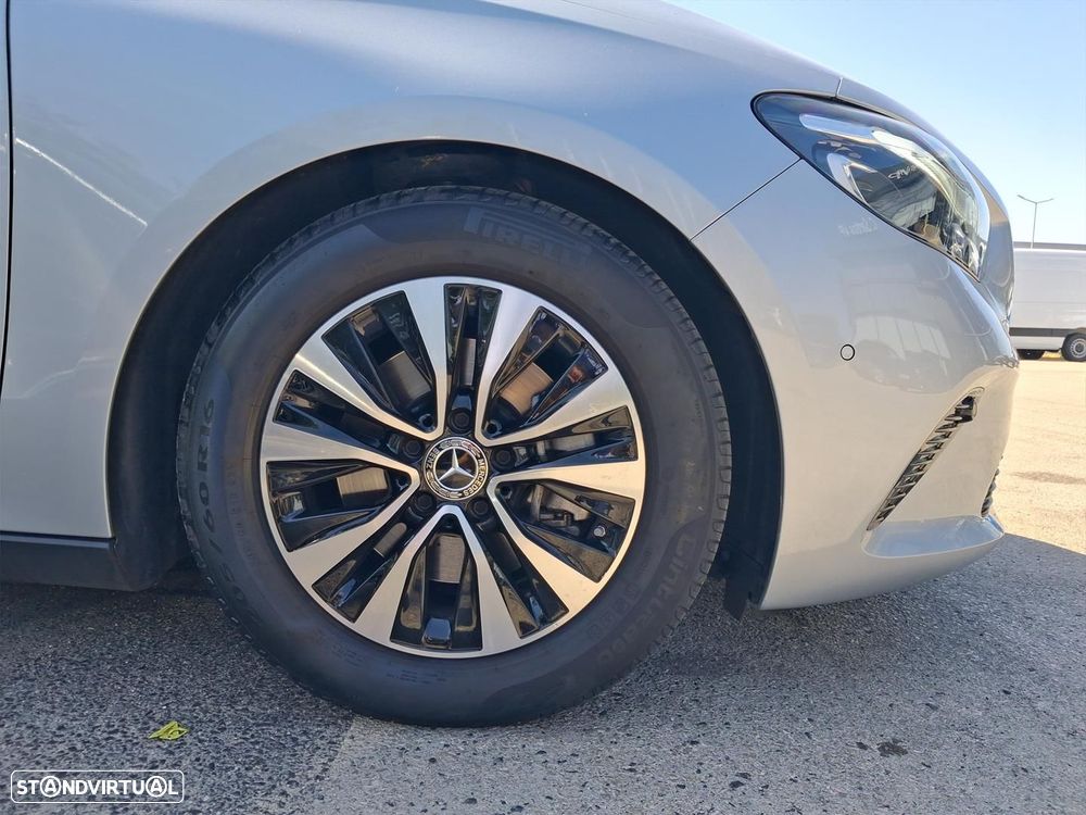 Mercedes-Benz B 180 d - 4