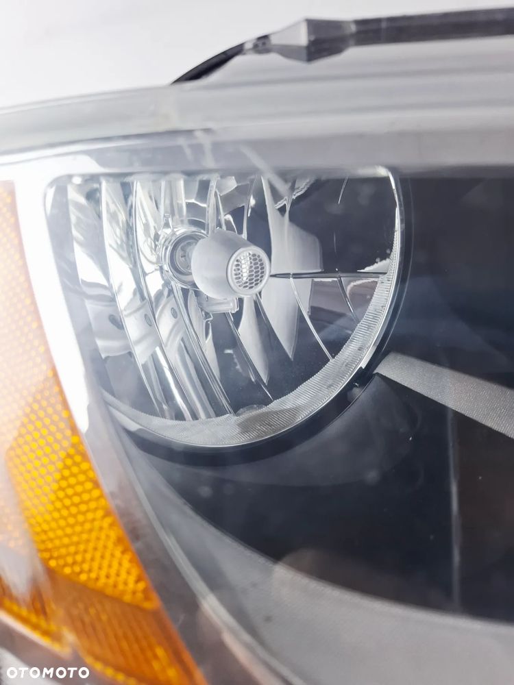 Lampa Przód Przednia Prawa Zwykła VW Jetta 2015r Lift USA - 6
