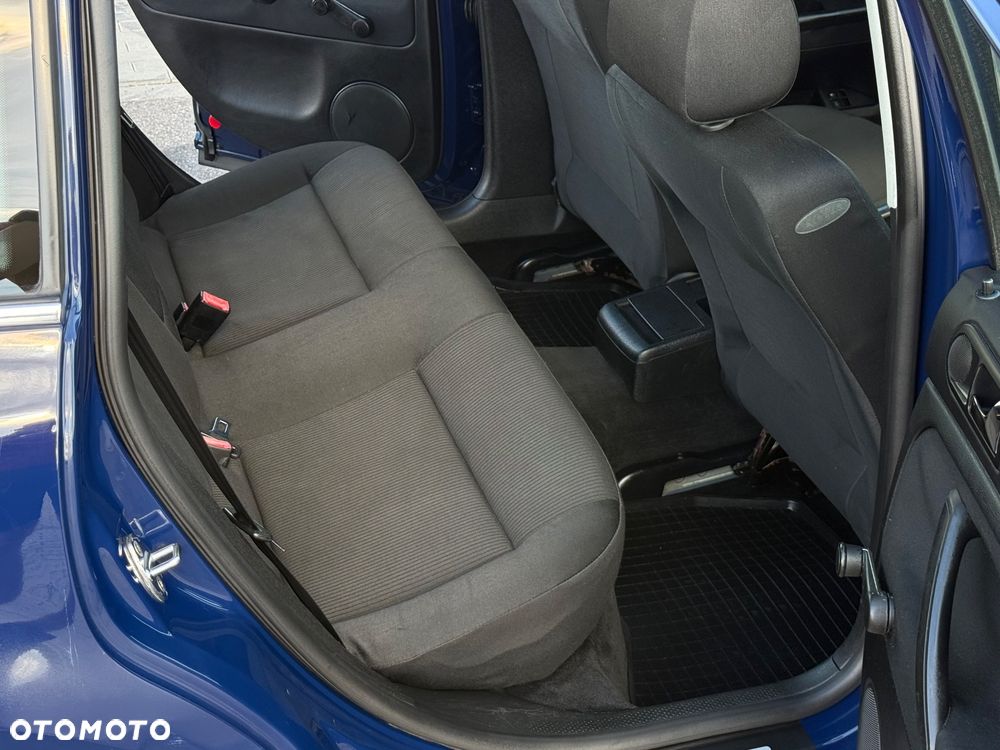 Volkswagen Passat 1.9 TDI Comfortline - 8